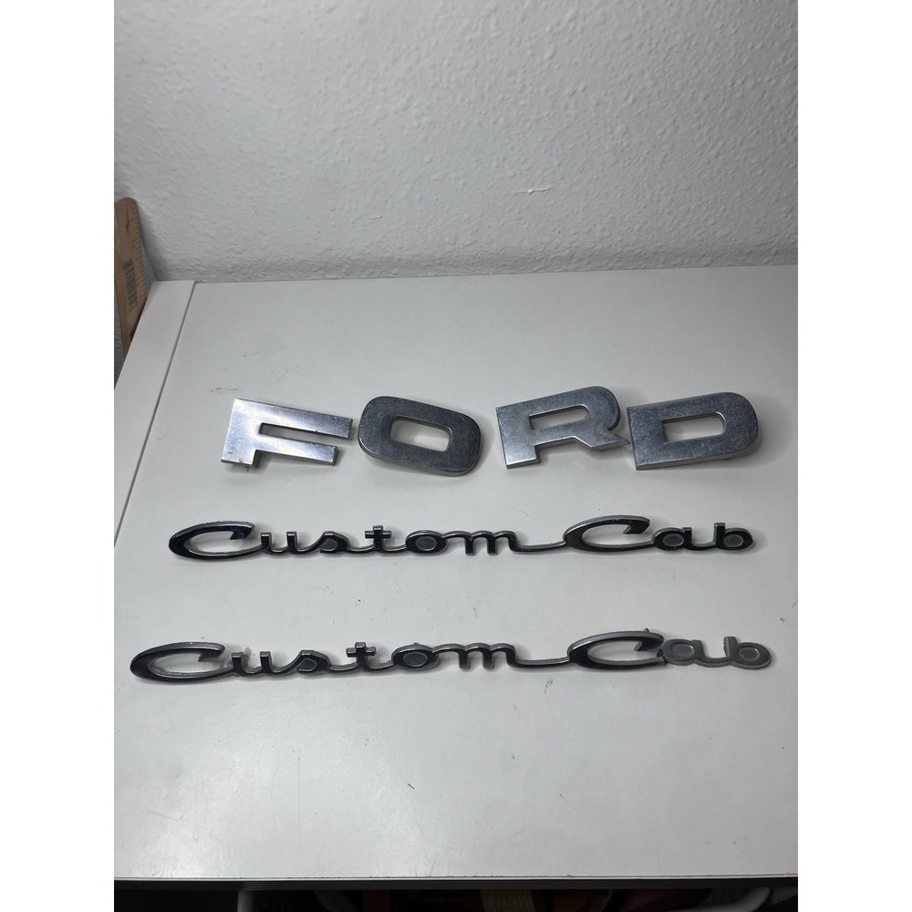 1965 Ford F100 F250 Custom Cab Emblems OEM C5TB Tailgate FORD‎ Letters Vintage